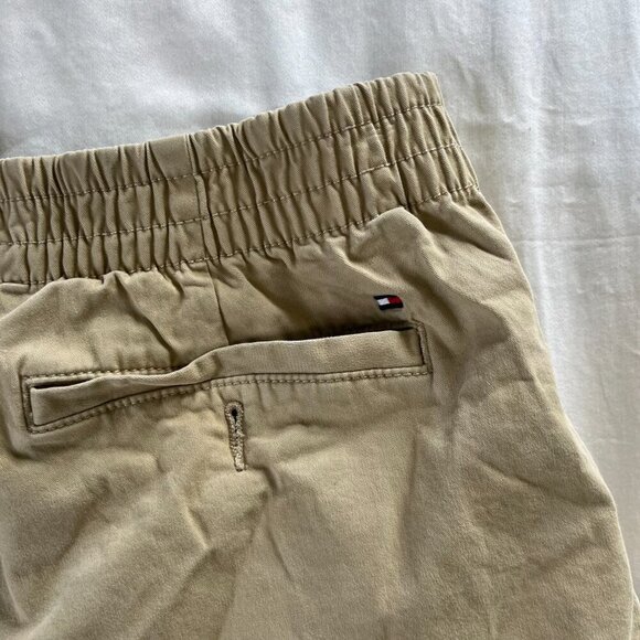 Tommy Hilfiger Khaki Elastic Waist Chico Style Shorts | Size L - Picture 6 of 6